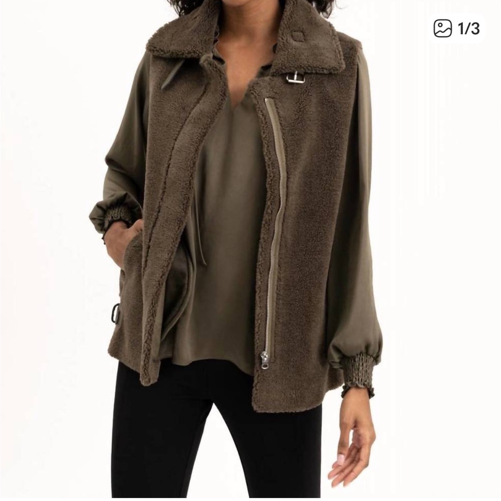 NEW RENUAR vegan teddy fur vest in olive